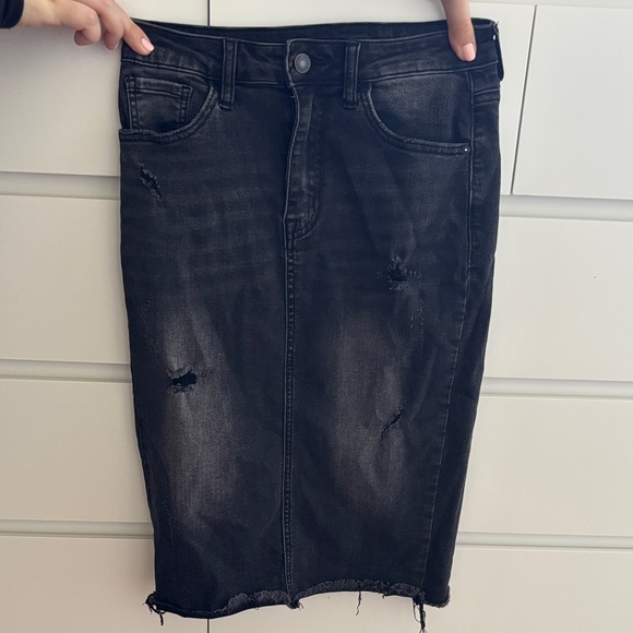 Black Distressed Midi Skirt - Picture 1 of 2